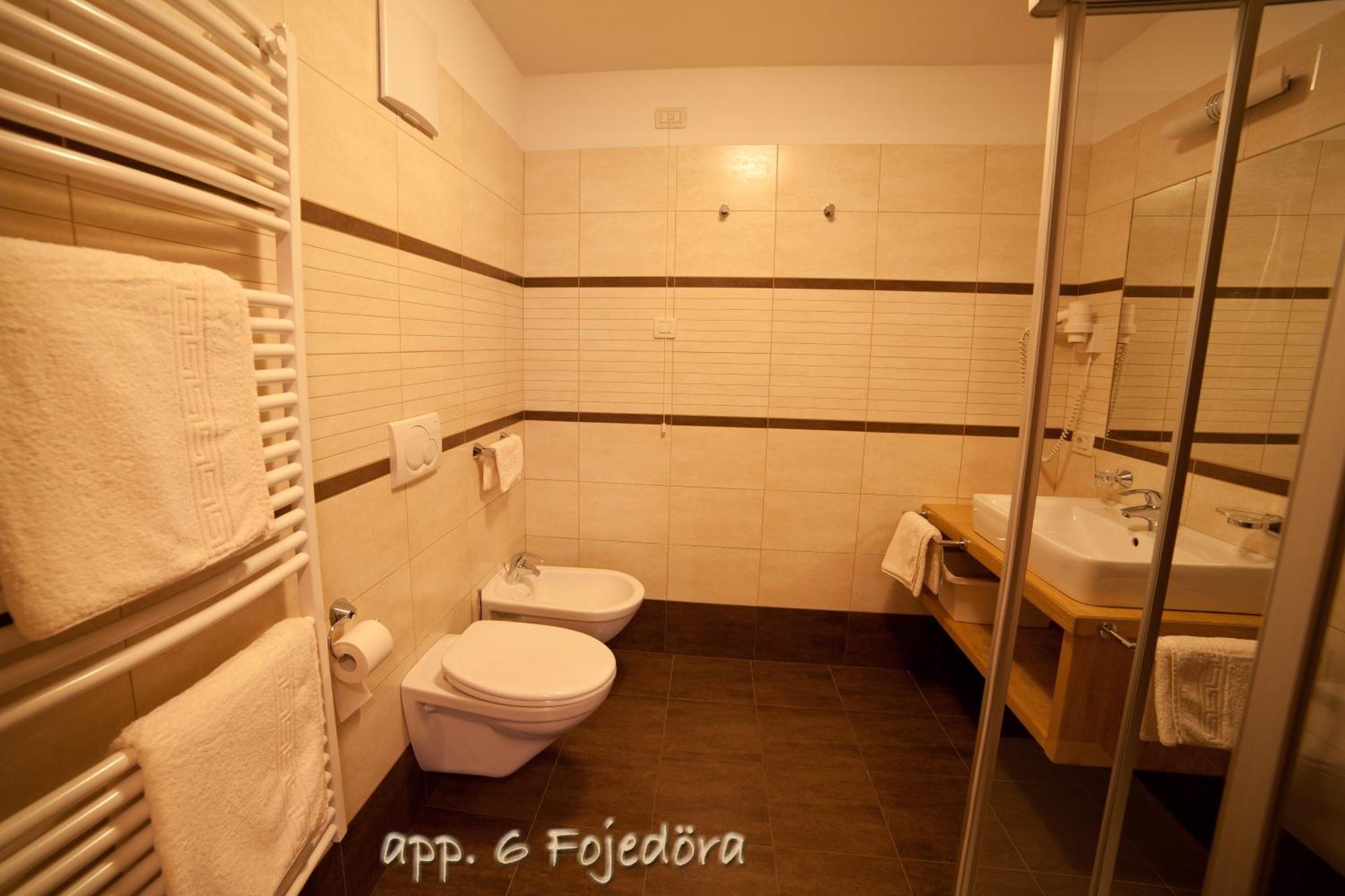 Alp Residence Pelegrin San Vigilio Di Marebbe Quarto foto